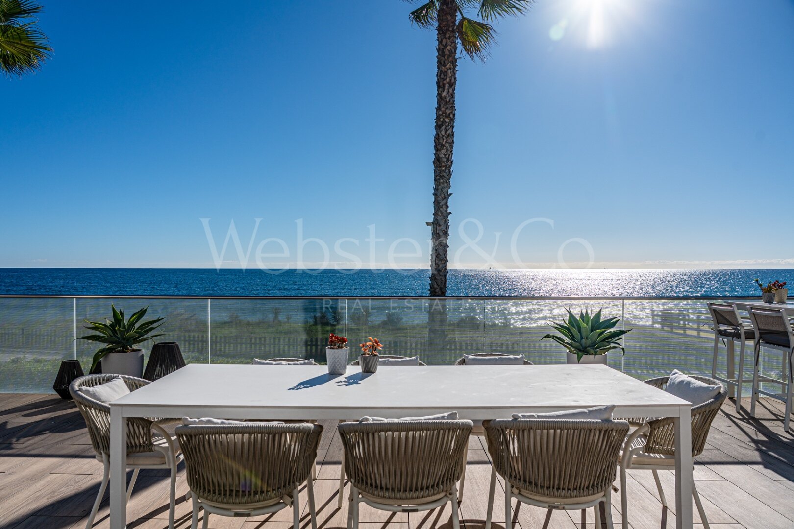 Casa Azul - Beach Front Luxury in Estepona