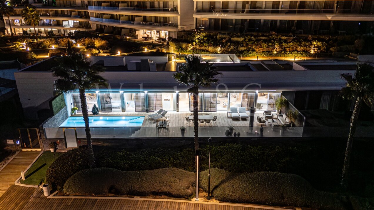 Casa Azul - Beach Front Luxury in Estepona