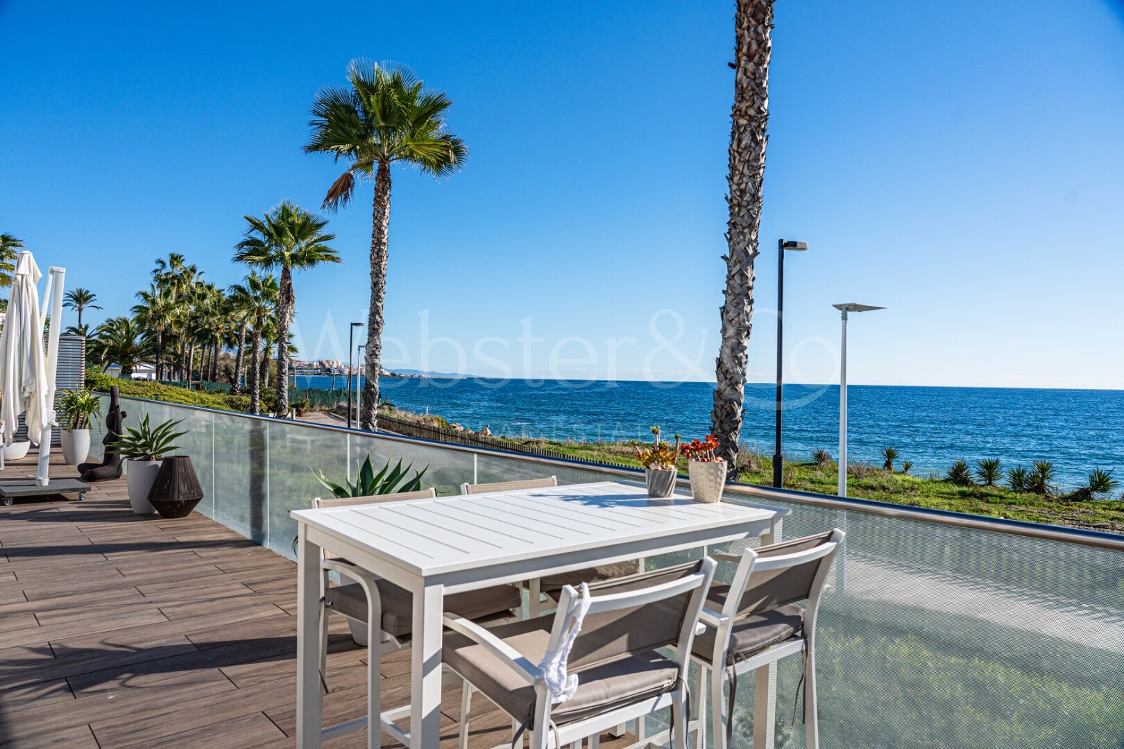 Casa Azul - Beach Front Luxury in Estepona