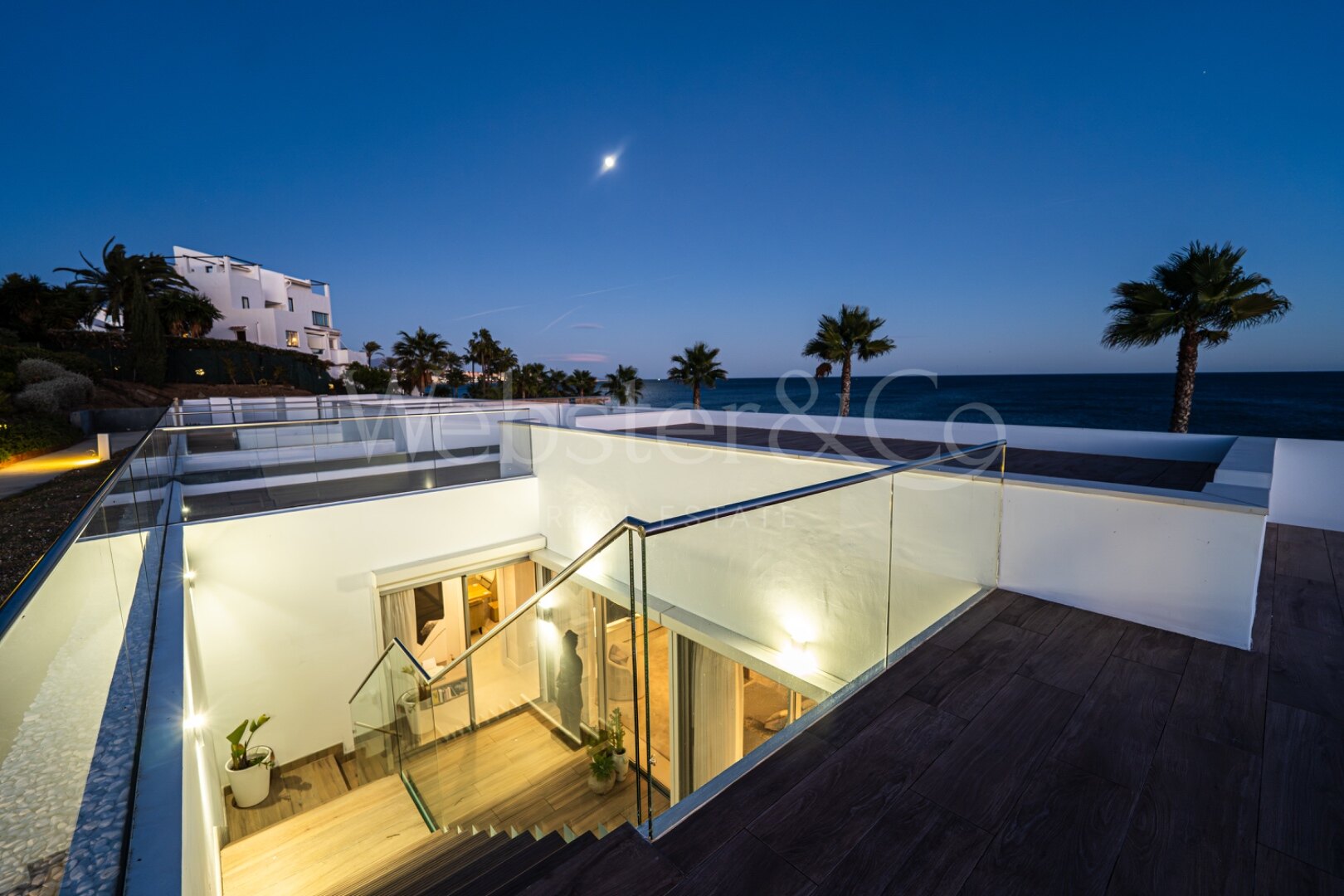 Casa Azul - Beach Front Luxury in Estepona
