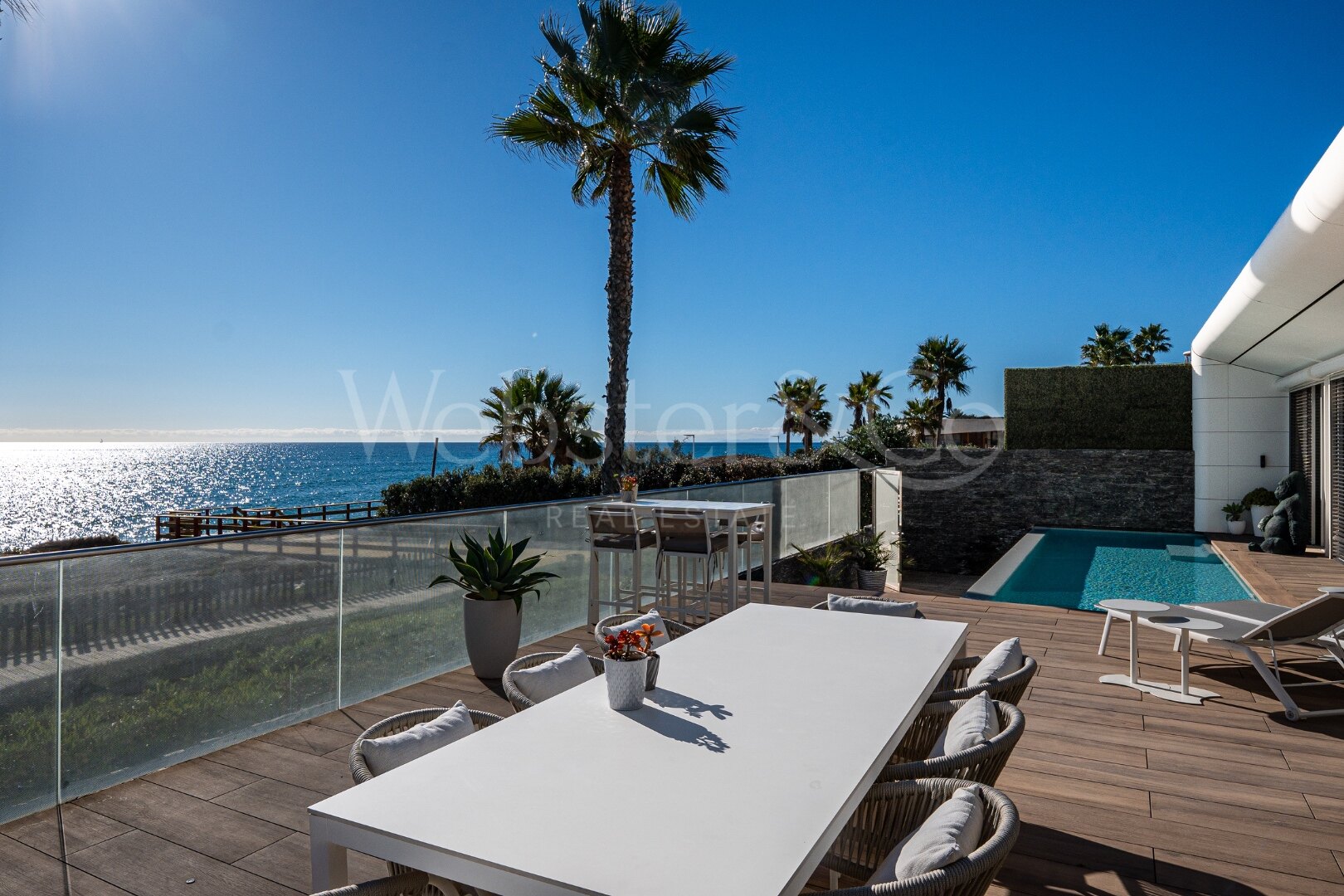 Casa Azul - Beach Front Luxury in Estepona