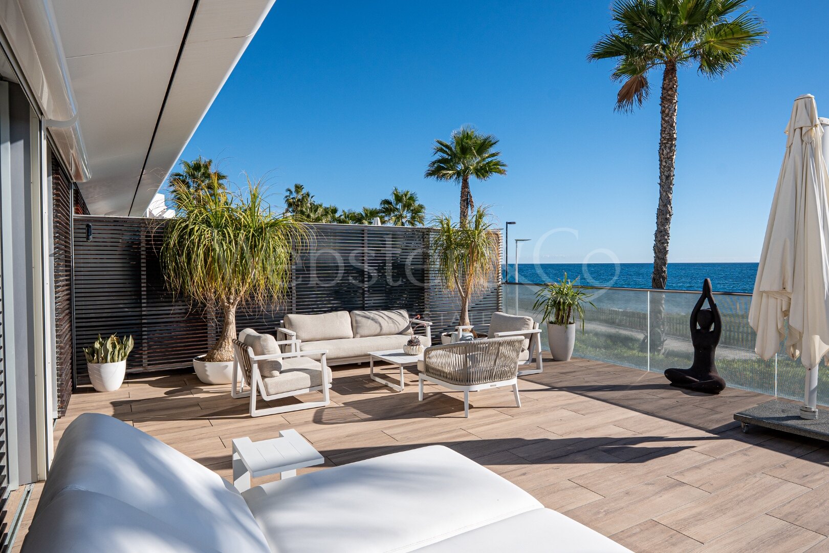 Casa Azul - Beach Front Luxury in Estepona