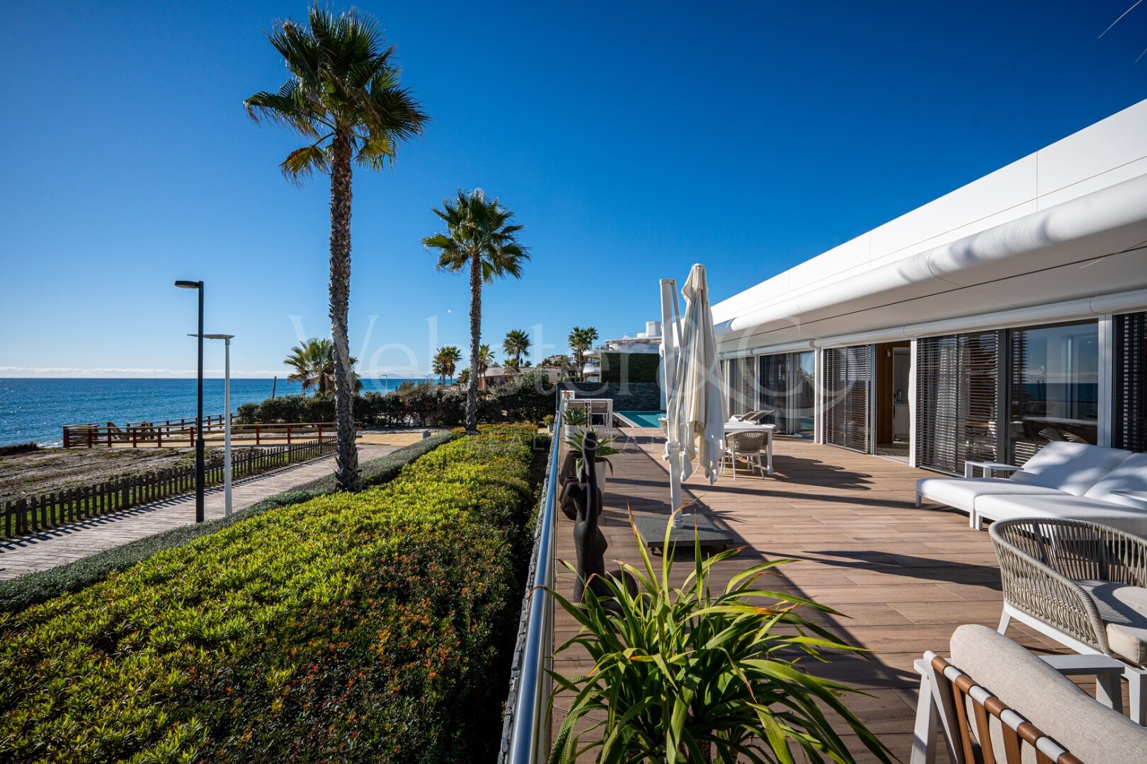 Casa Azul - Beach Front Luxury in Estepona