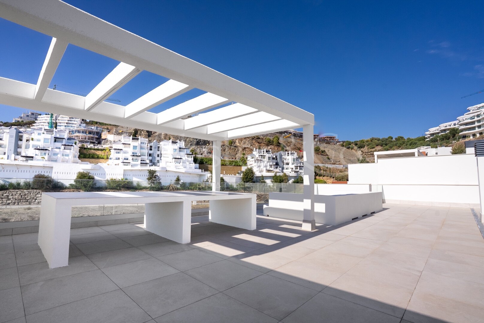 Penthouse Alborada - Exquisite Duplex in Benahavis
