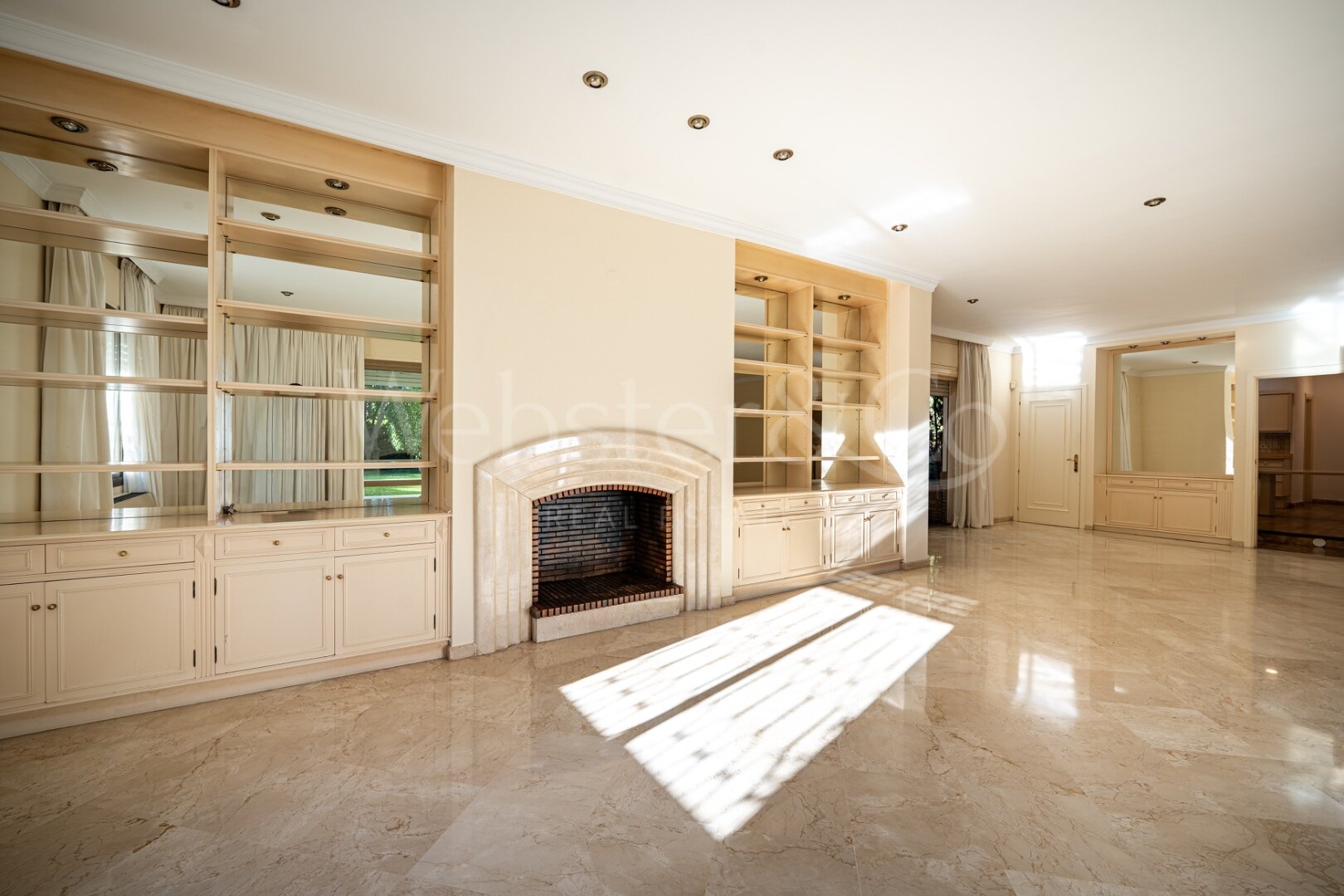 Villa La Fontana - Classical Luxury in Los Monteros