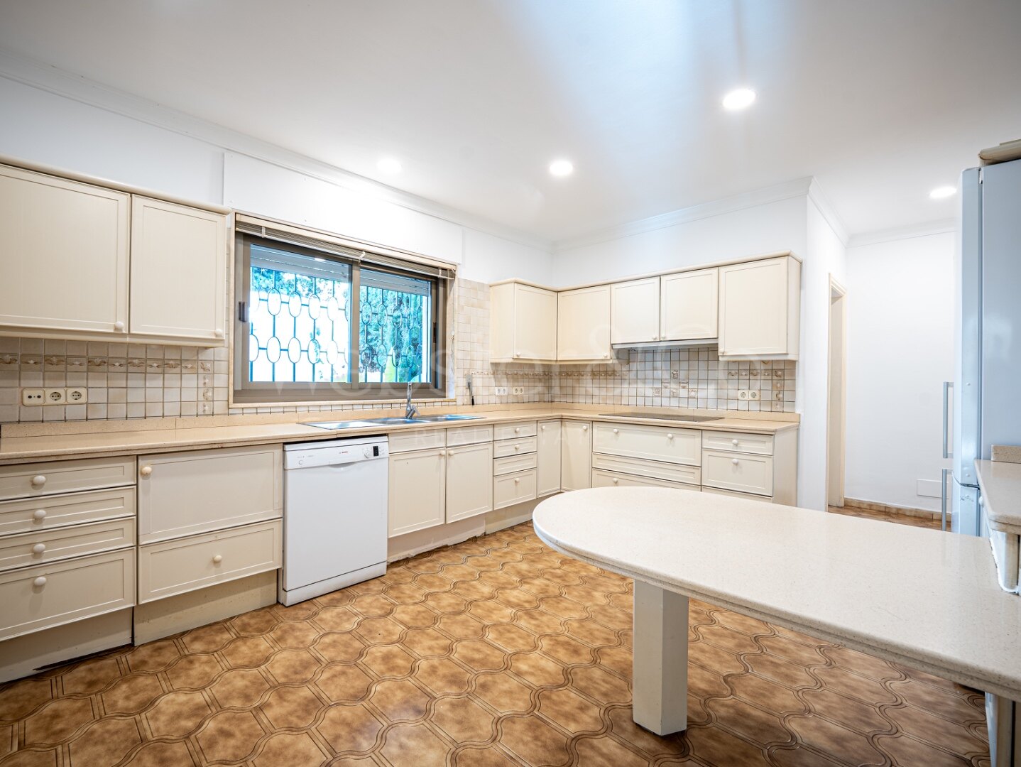 Villa La Fontana - Classical Luxury in Los Monteros