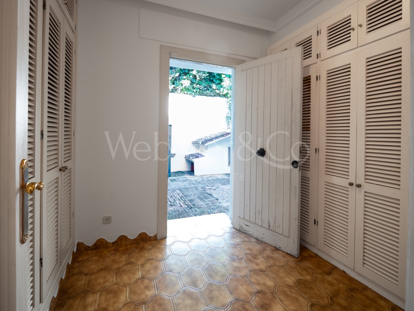 Villa La Fontana - Classical Luxury in Los Monteros