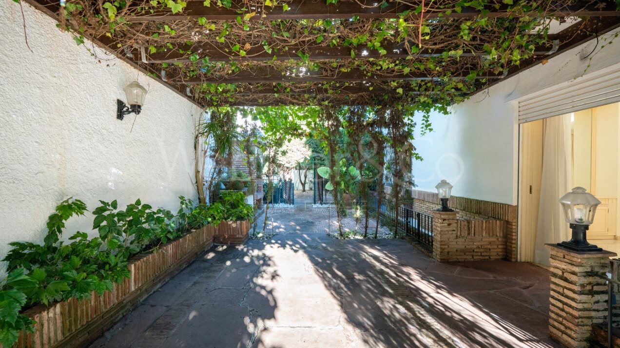 Villa La Fontana - Classical Luxury in Los Monteros