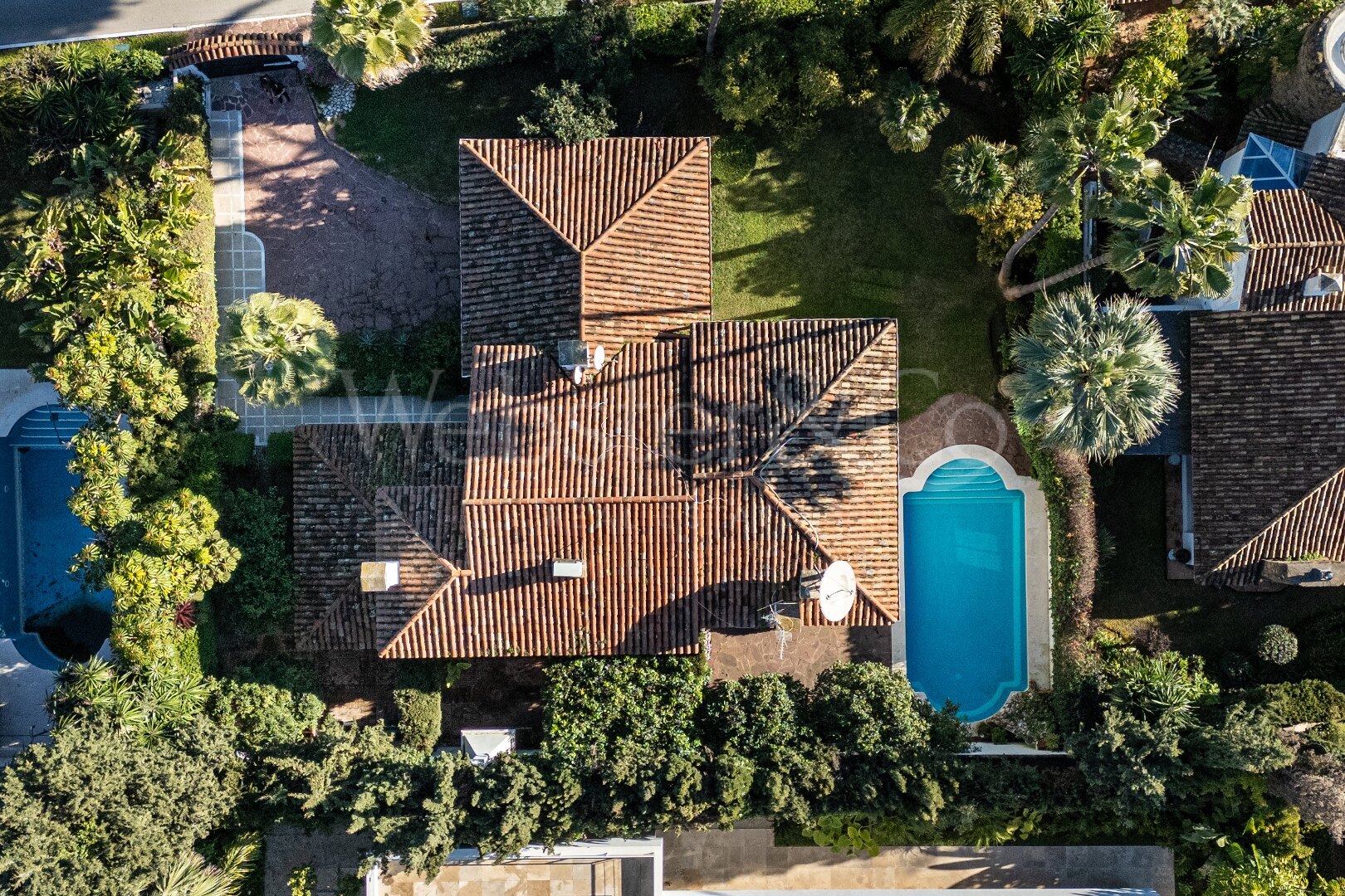 Villa La Fontana - Classical Luxury in Los Monteros