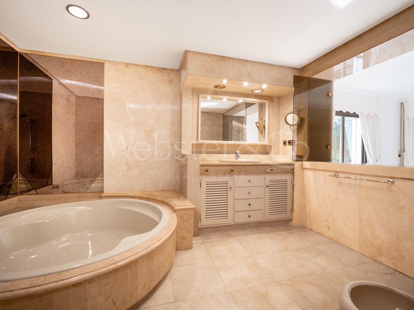 Villa La Fontana - Classical Luxury in Los Monteros