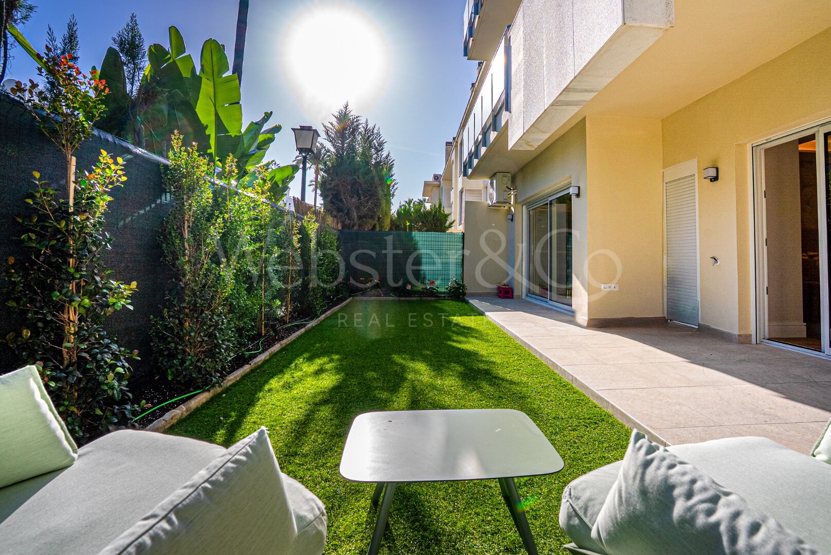 Apartment Petunias - Beachside Luxury in San Pedro