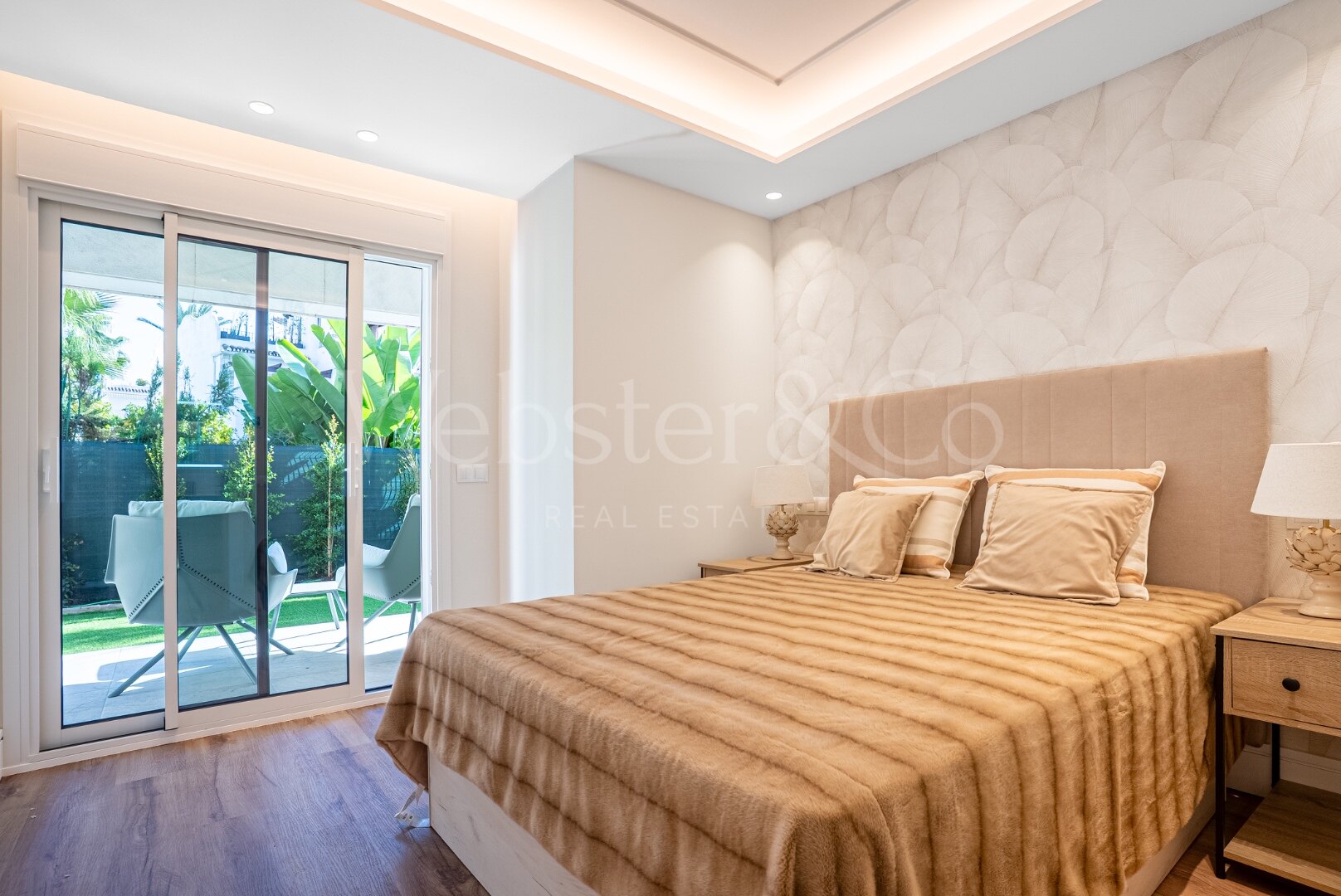 Apartment Petunias - Beachside Luxury in San Pedro