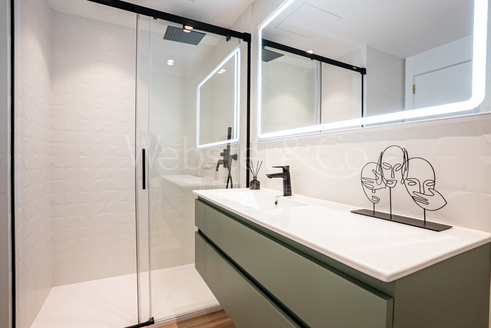 Apartment Petunias - Beachside Luxury in San Pedro