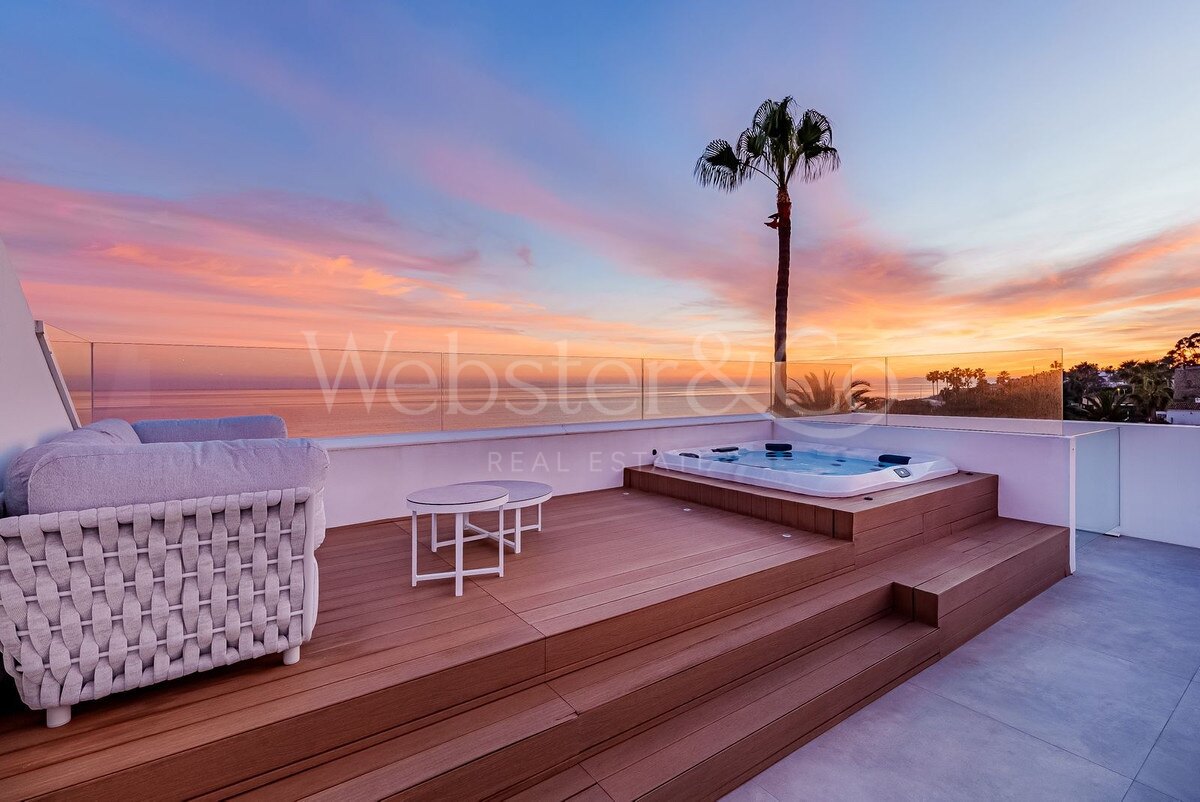 Villa Beach House 1 - Frontline on New Golden Mile