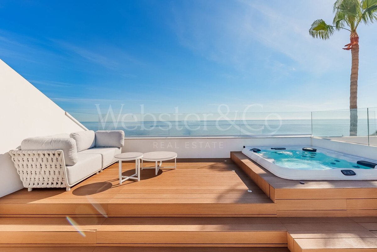 Villa Beach House 1 - Frontline on New Golden Mile