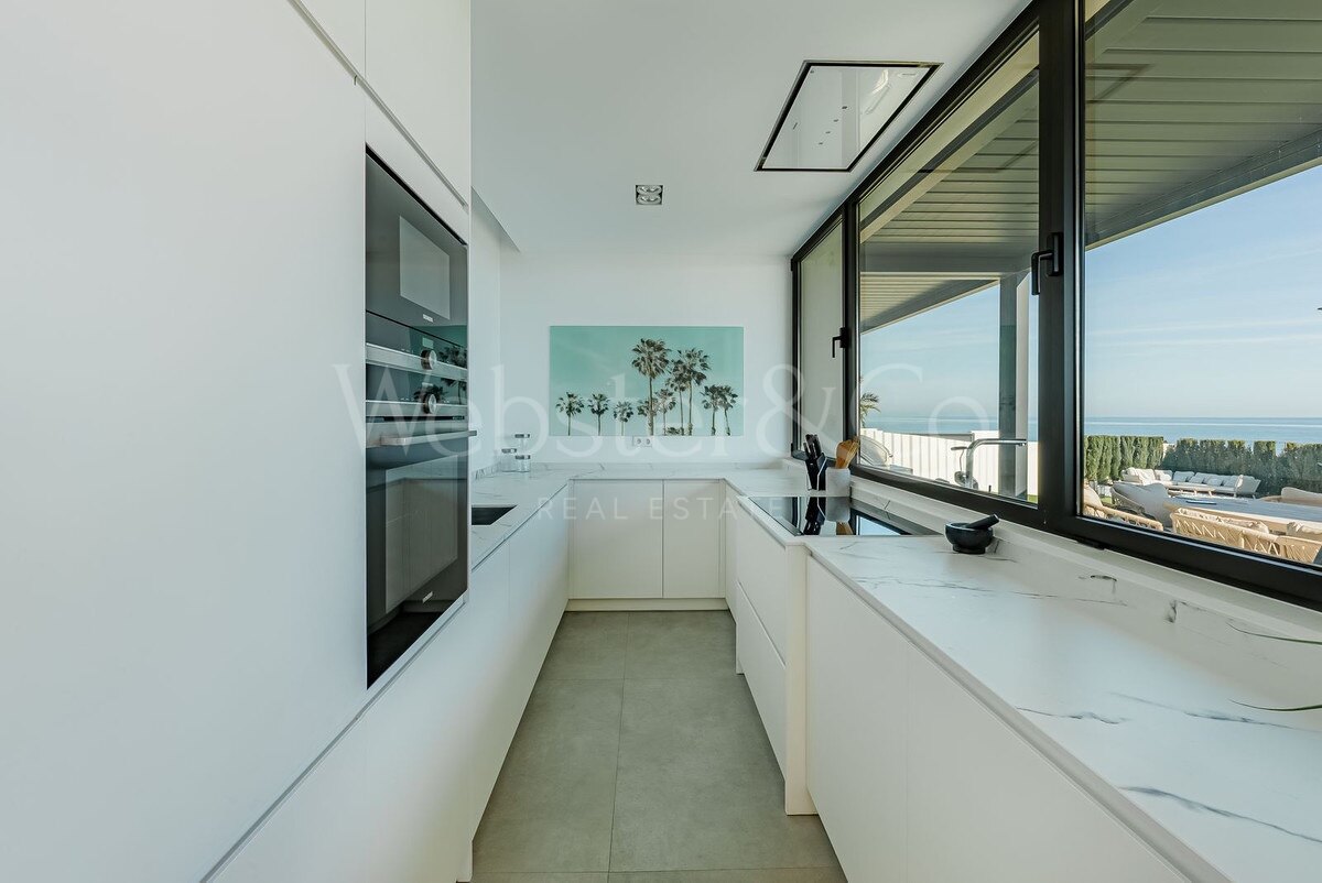 Villa Beach House 1 - Frontline on New Golden Mile