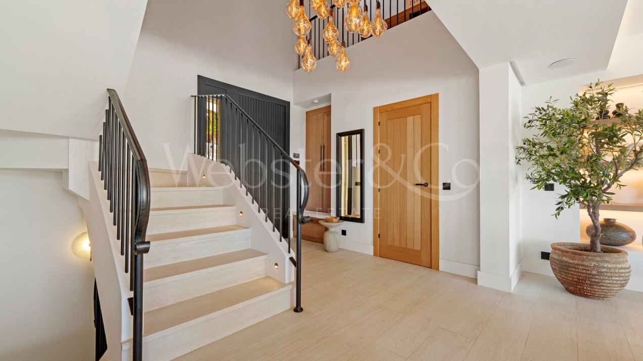 Villa Alba - Masterpiece Home in Nueva Andalucía