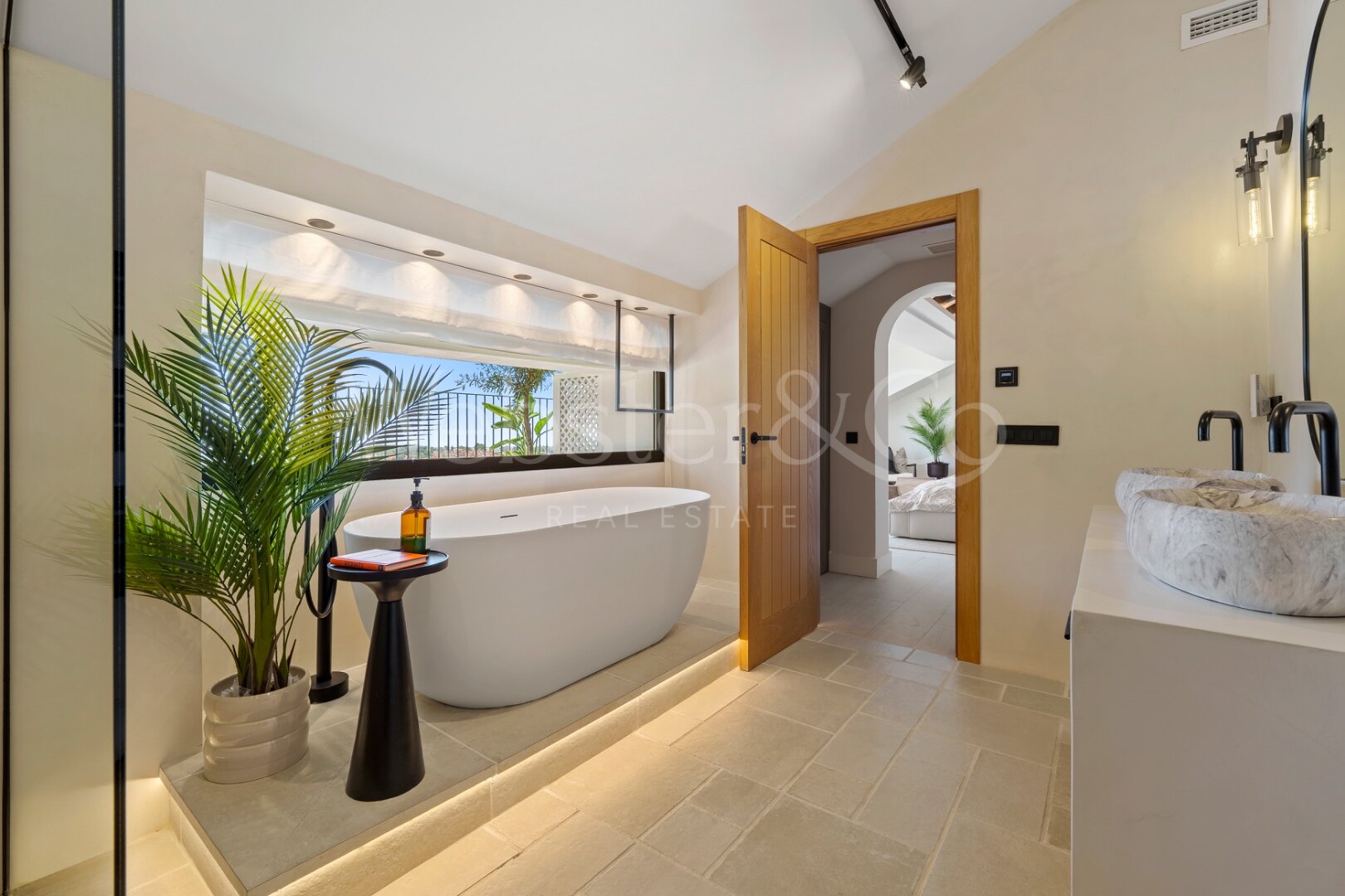 Villa Cielo Mar - Masterpiece Home, Nueva Andalucía