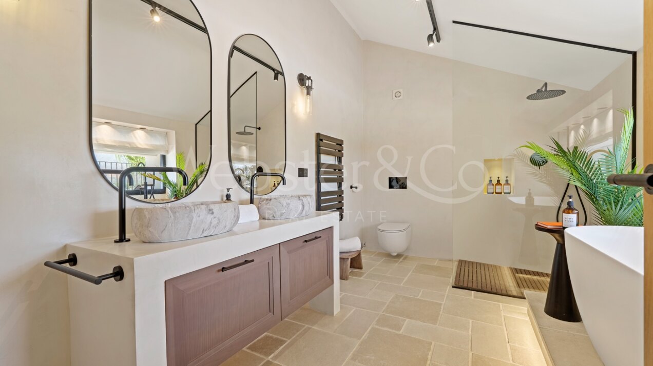 Villa Alba - Masterpiece Home in Nueva Andalucía