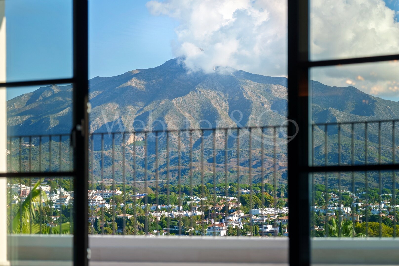 Villa Cielo Mar - Masterpiece Home, Nueva Andalucía
