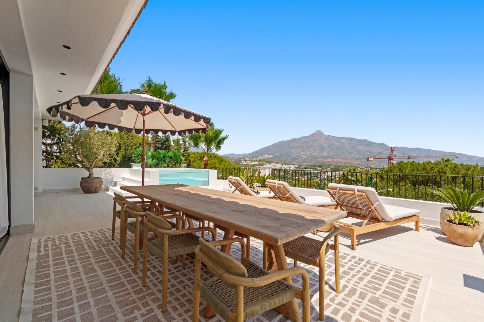 Villa Alba - Masterpiece Home in Nueva Andalucía