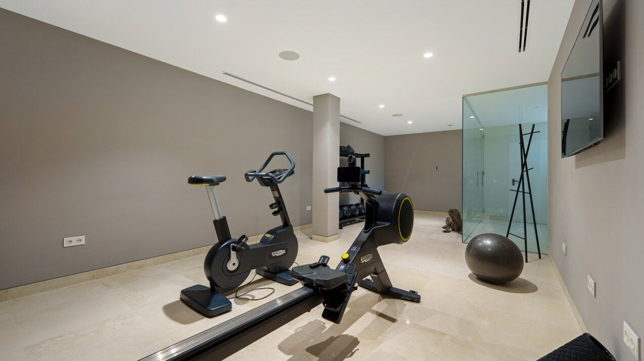 Leo 21B - Frontline Golf Villa in Nueva Andalucía