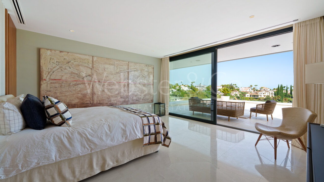 Leo 21B - Frontline Golf Villa in Nueva Andalucía