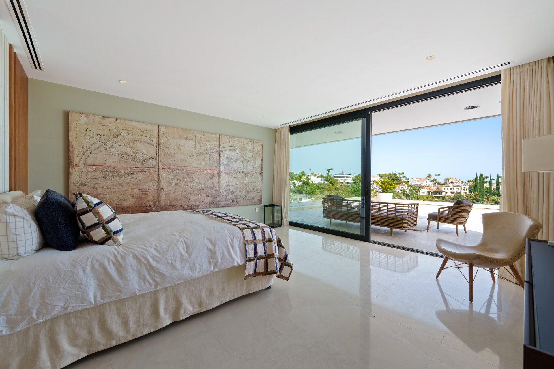 Leo 21B - Frontline Golf Villa in Nueva Andalucía