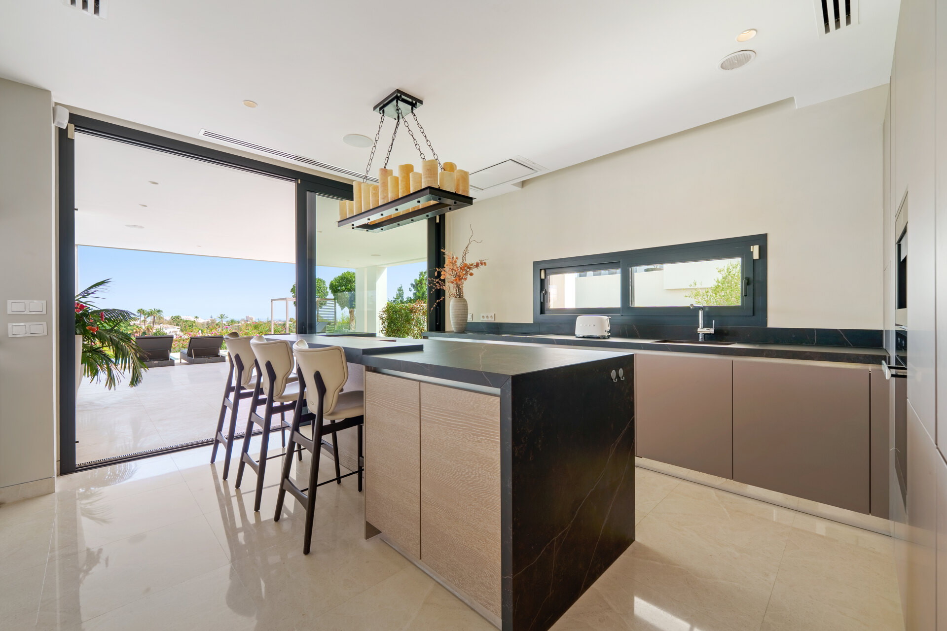 Leo 21B - Frontline Golf Villa in Nueva Andalucía
