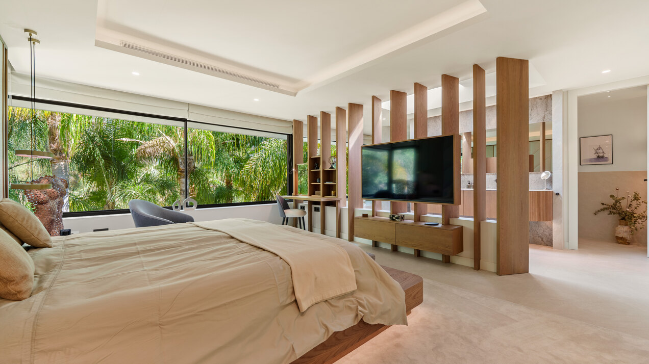 Las Chapas 5 - Beachside Luxury in Marbella