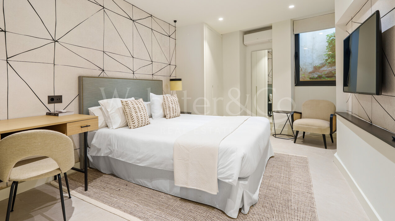 Las Chapas 5 - Beachside Luxury in Marbella