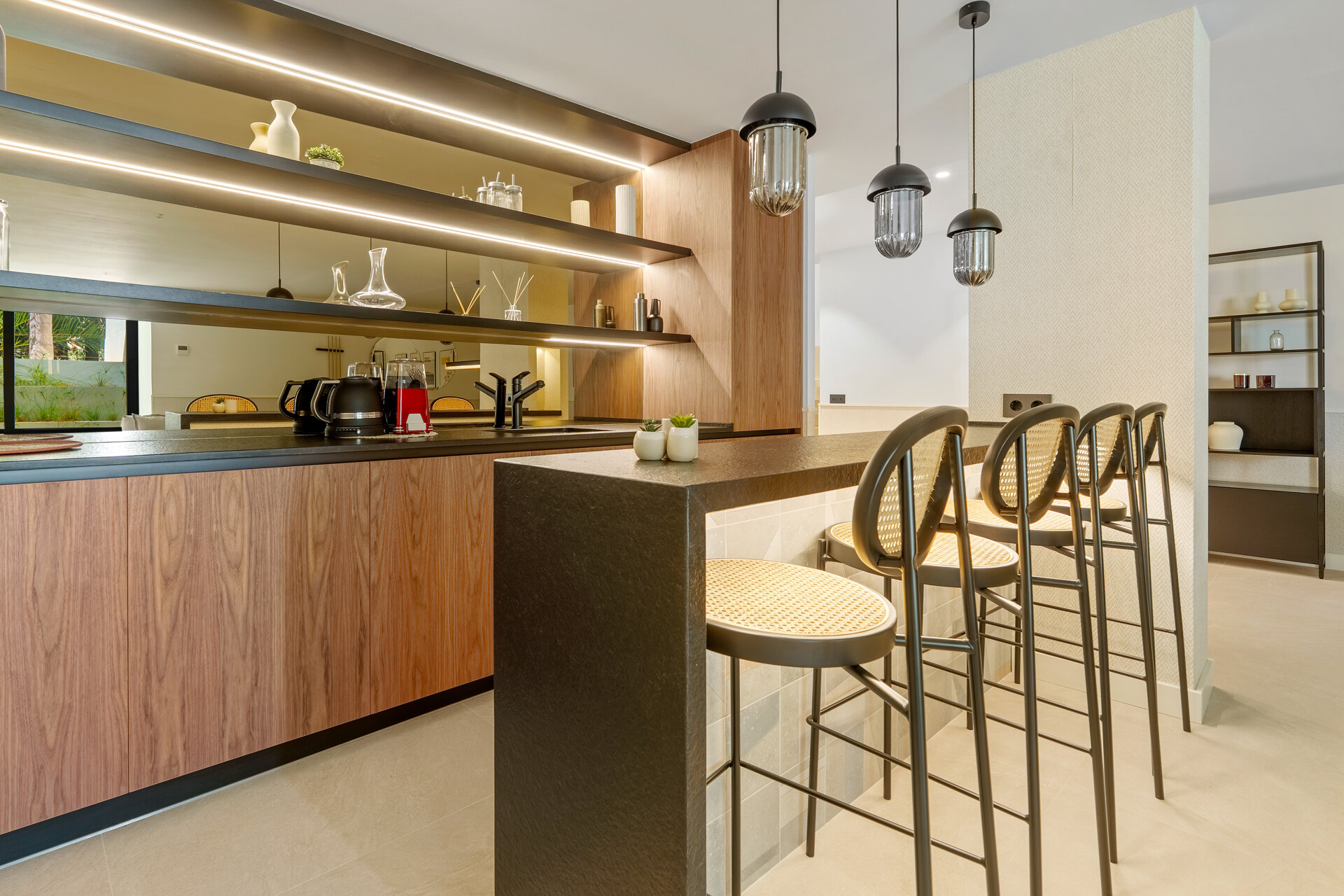 Las Chapas 5 - Beachside Luxury in Marbella