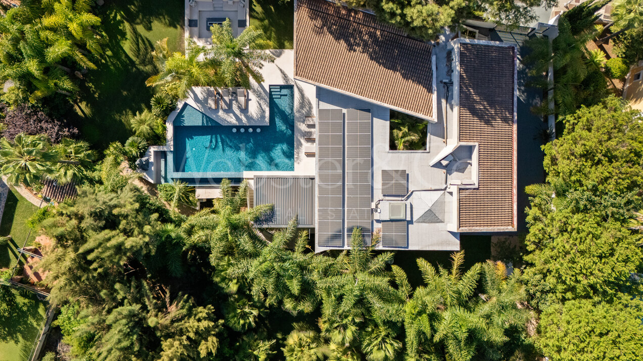 Las Chapas 5 - Beachside Luxury in Marbella