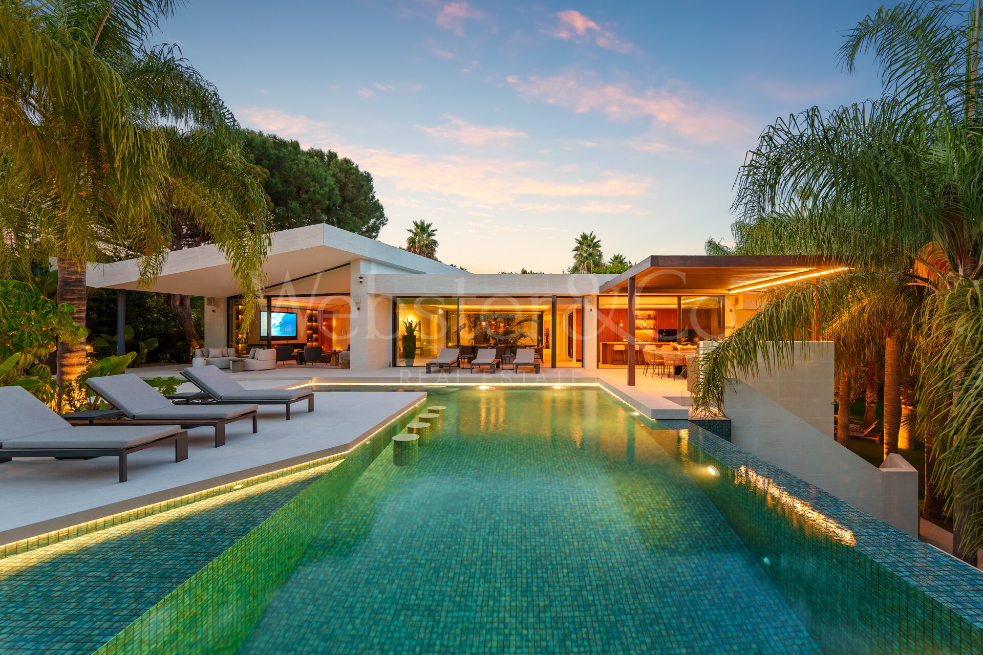 Las Chapas 5 – Lujo junto a la playa en Marbella