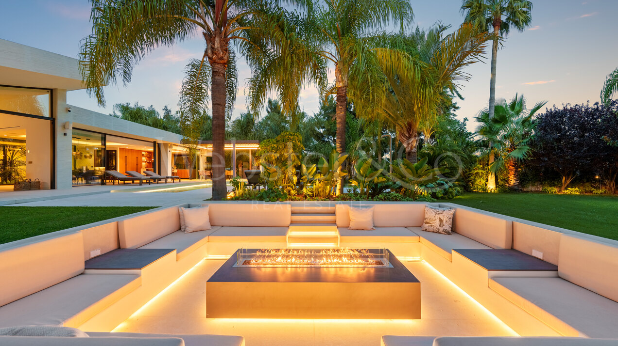 Las Chapas 5 - Beachside Luxury in Marbella