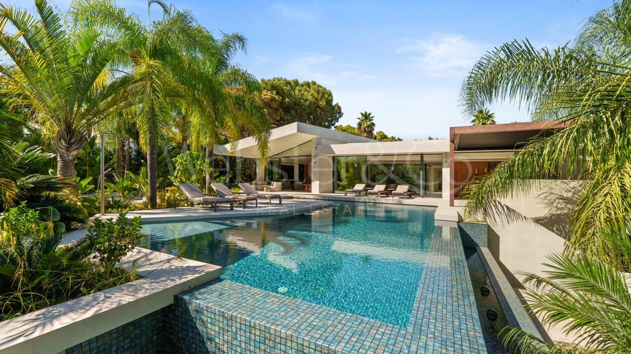 Las Chapas 5 - Beachside Luxury in Marbella