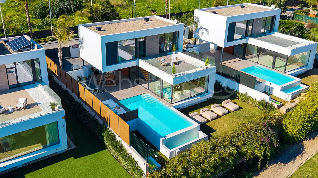Villa Chic - Contemporary Home in Estepona