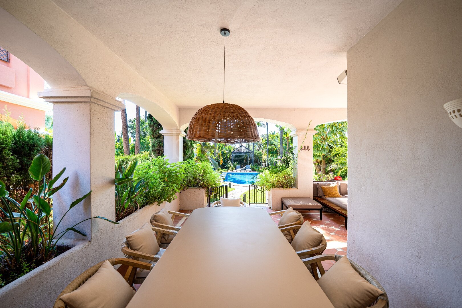 Casa Arcadia – Moderno Adosado en Nueva Andalucía