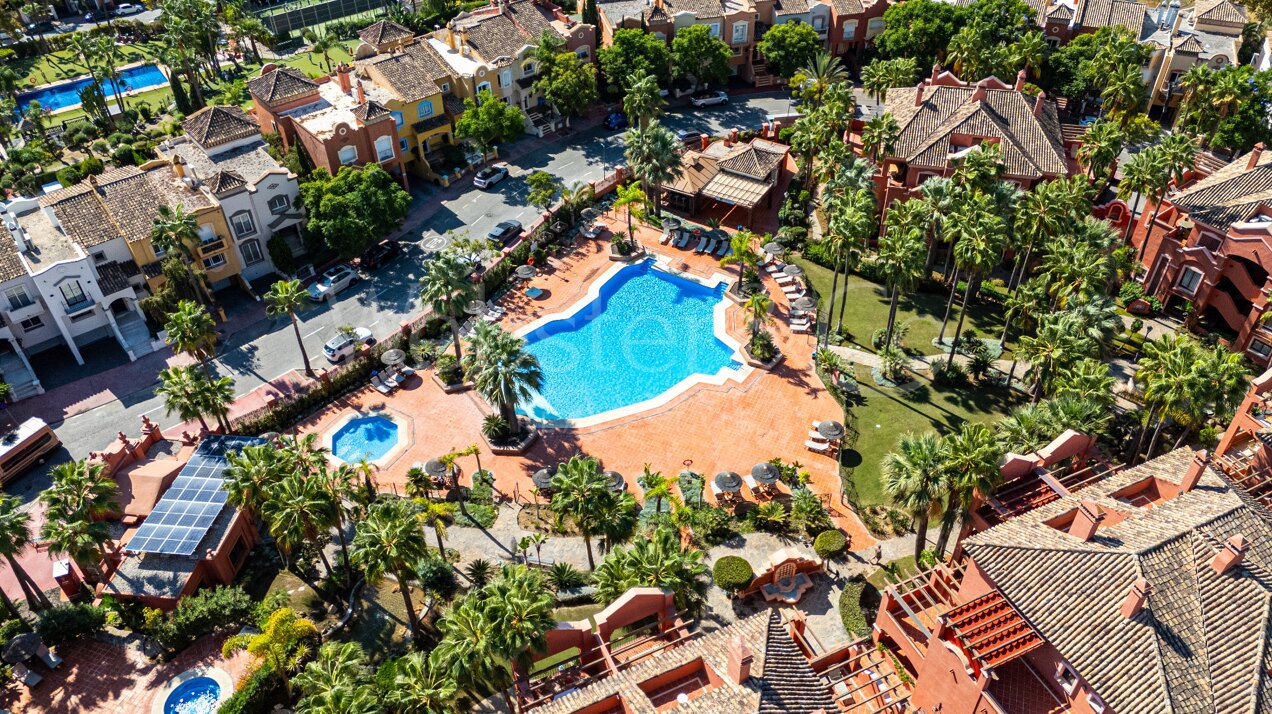 Casa Arcadia - Modern Townhouse in Nueva Andalucia