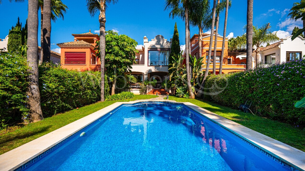 Casa Arcadia - Modern Townhouse in Nueva Andalucia