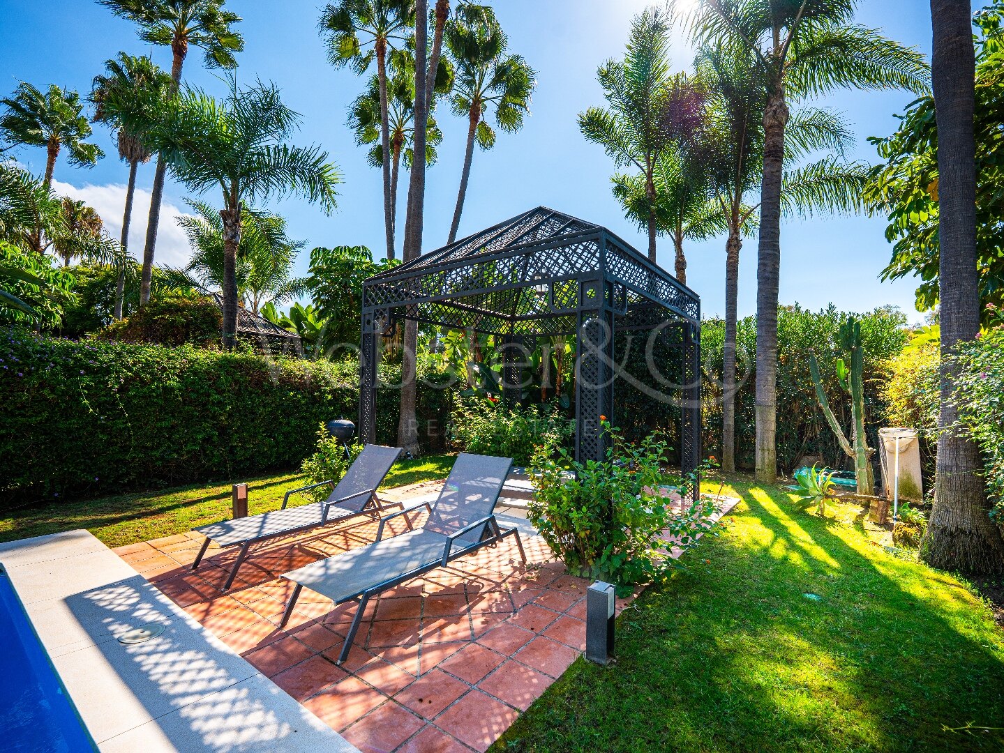 Casa Arcadia – Moderno Adosado en Nueva Andalucía