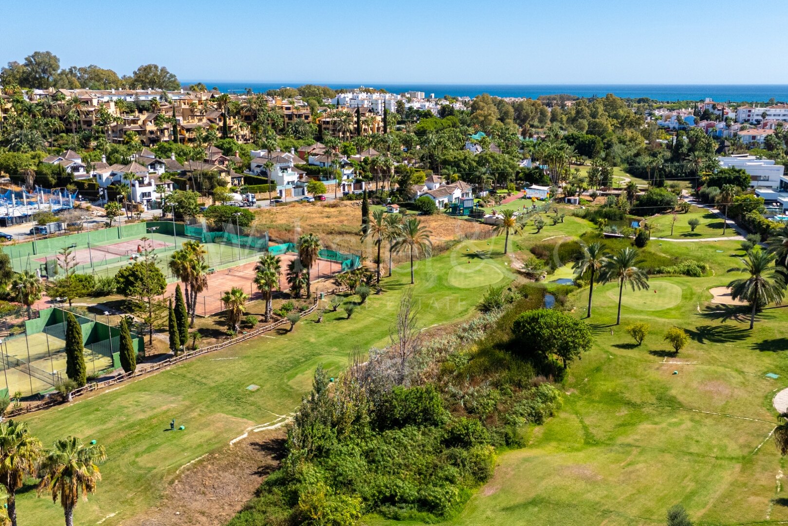 Townhouse Provence – Obra Nueva de Lujo en Atalaya