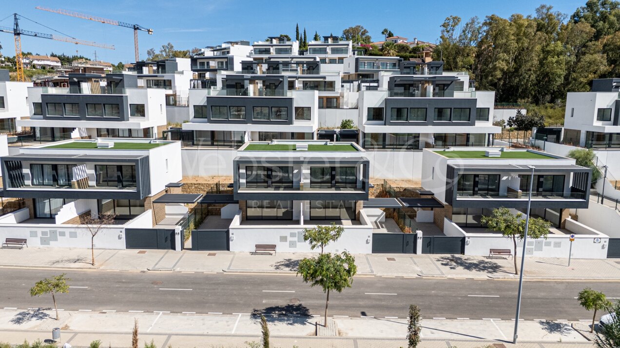 Townhouse Provence - New Build Luxury in Atalaya
