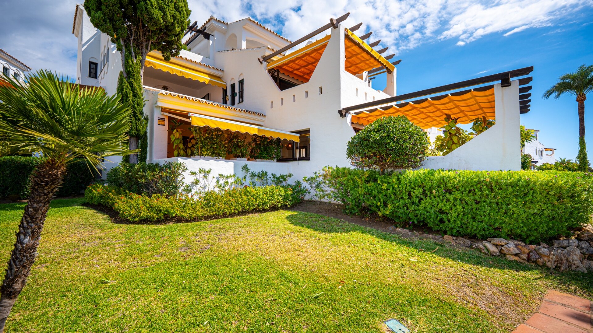 Apartment Aldea Blanca - Beauty in Nueva Andalucia