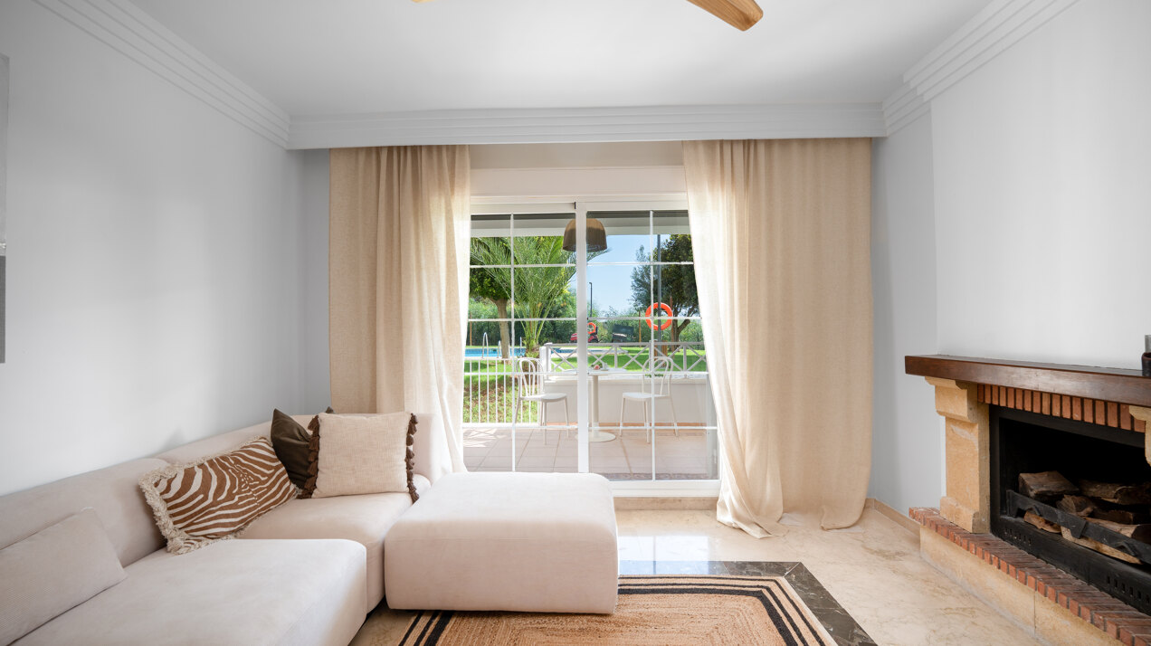 Apt Lomas del Rio - elegance surrounded by nature