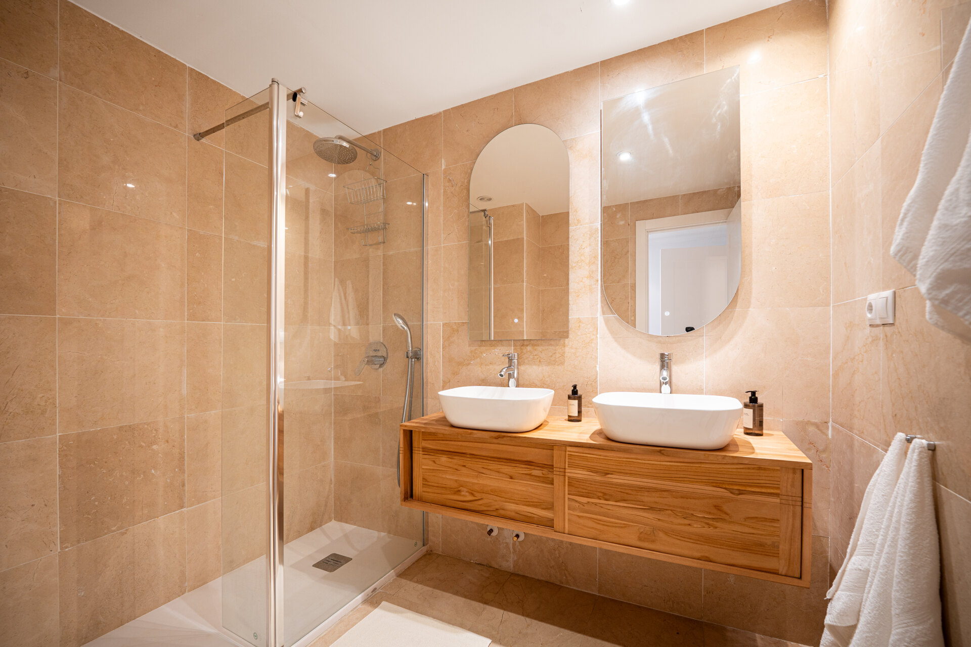 Apt Lomas del Rio - elegance surrounded by nature