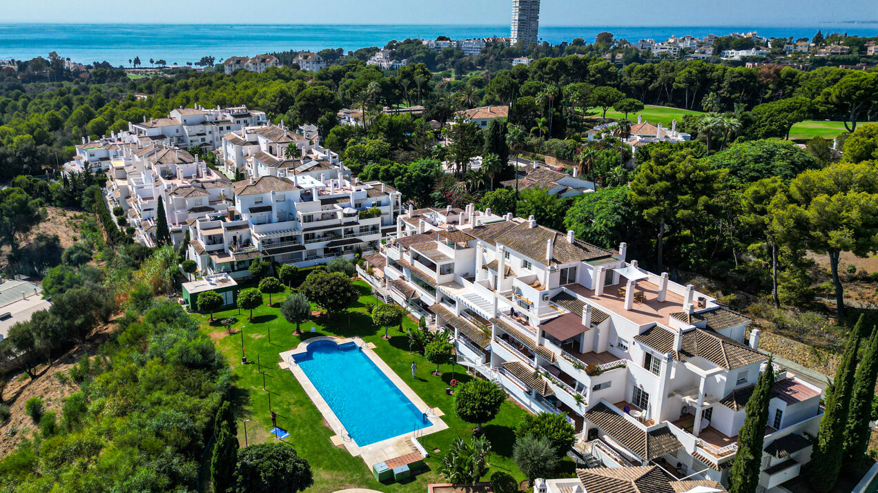 Apt Lomas del Rio - elegance surrounded by nature