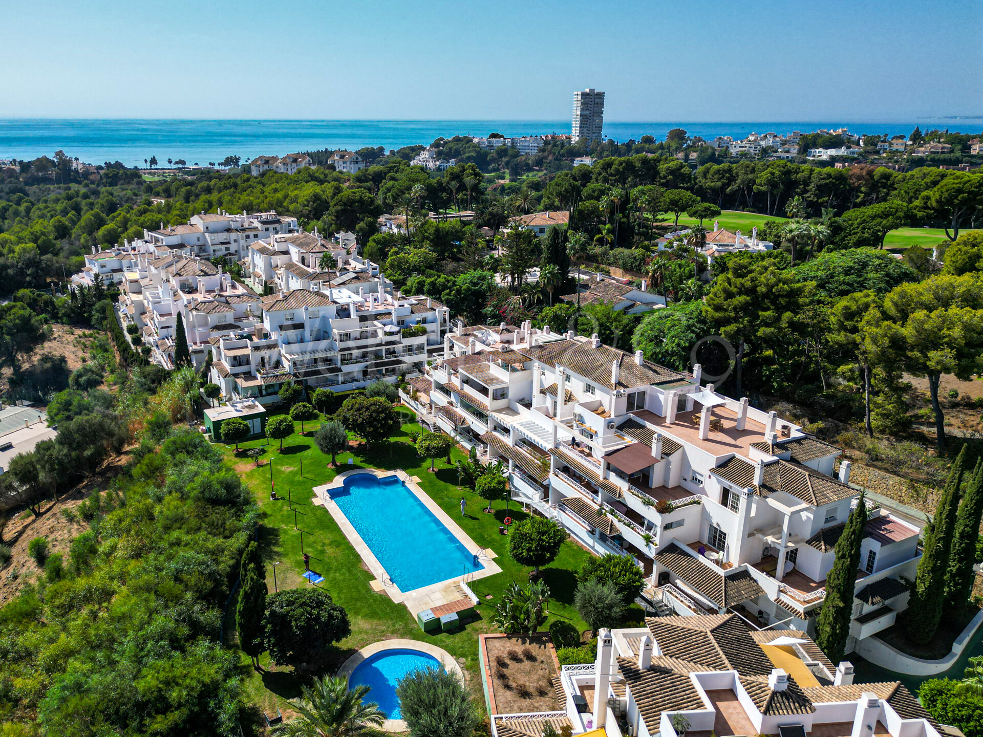 Apt Lomas del Rio - elegance surrounded by nature