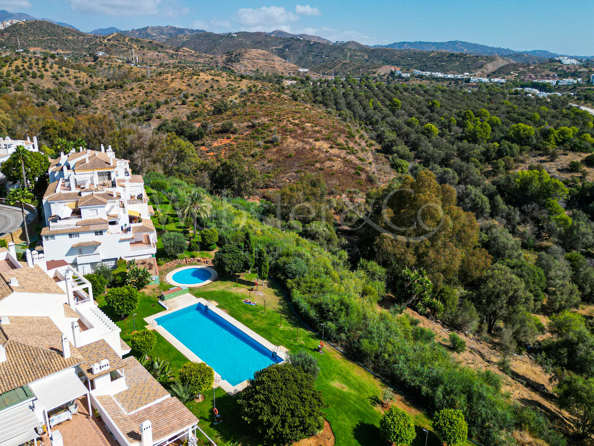 Apt Lomas del Rio - elegance surrounded by nature