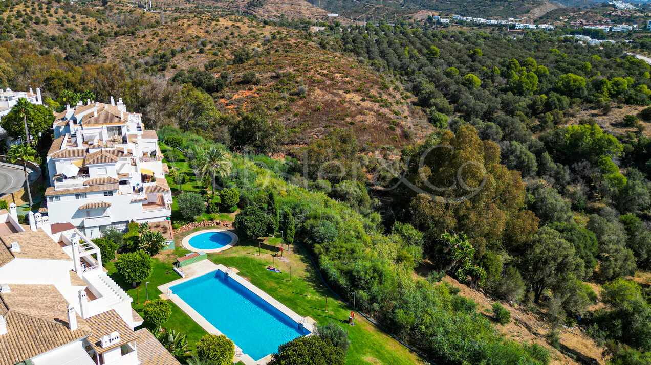 Apt Lomas del Rio - elegance surrounded by nature